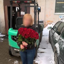 Ziedu piegāde uz  pilsētu. Atskaite Nr. 759