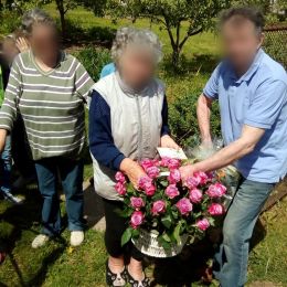 Ziedu piegāde uz  pilsētu. Atskaite Nr. 1594