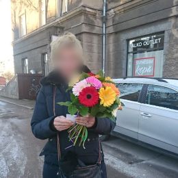 Ziedu piegāde uz  pilsētu. Atskaite Nr. 1947