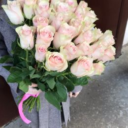 Ziedu piegāde uz Rīga pilsētu. Atskaite Nr. 4008