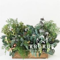 Ziemassvētku kompozīcija kastītē