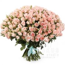 Букет кустовых роз 70 см
