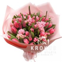 Pušķis no tulpēm un hiacintēm