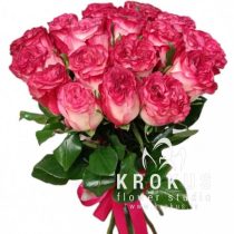 Peonijveida aveņkrāsas rozes