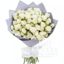 Букет белых кустовых роз