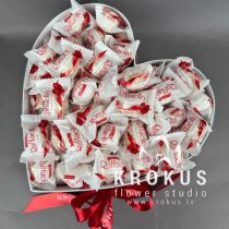 Raffaello heart shape box 900gr