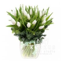 Winter bouquet of tulips